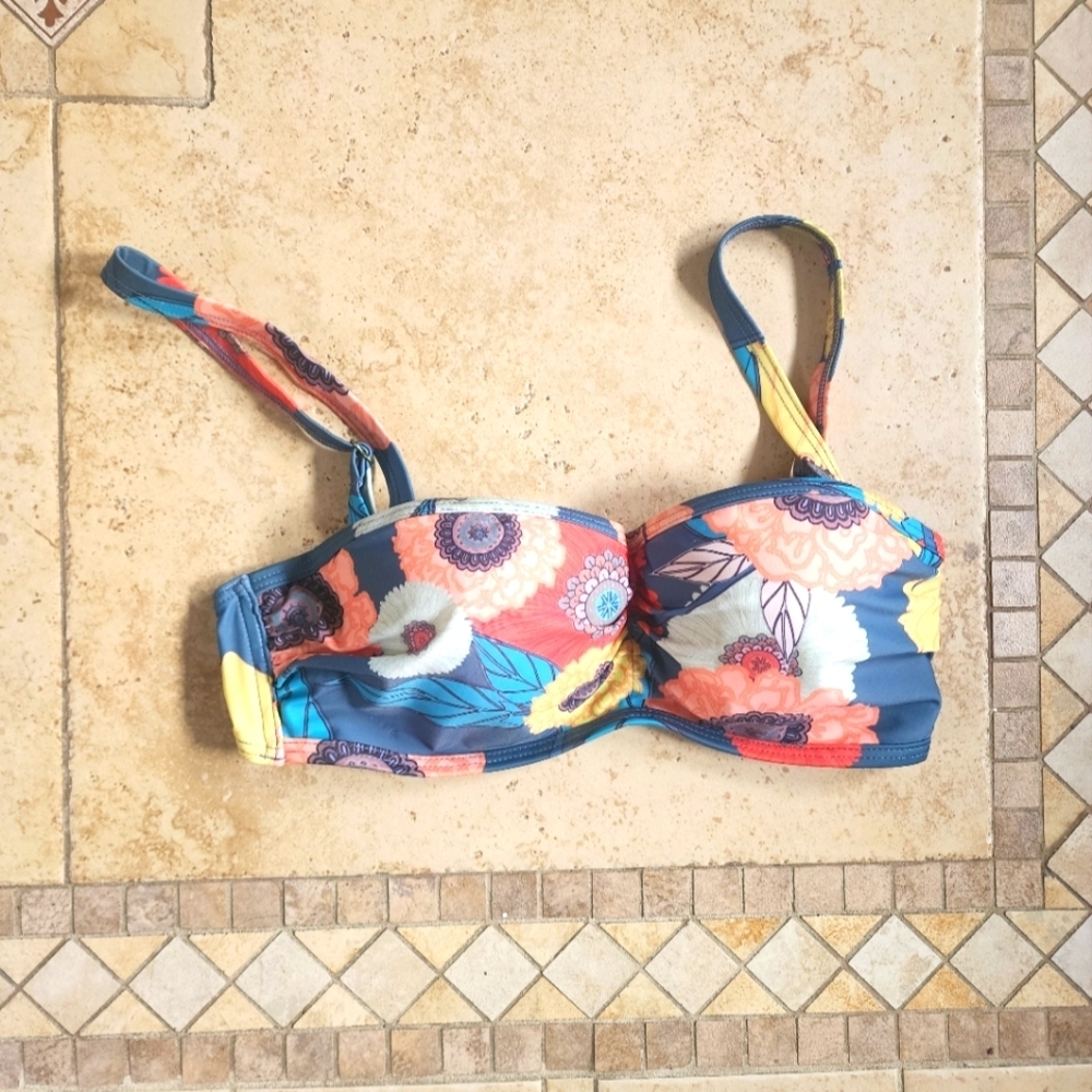 Modcloth Floral Bikini Top